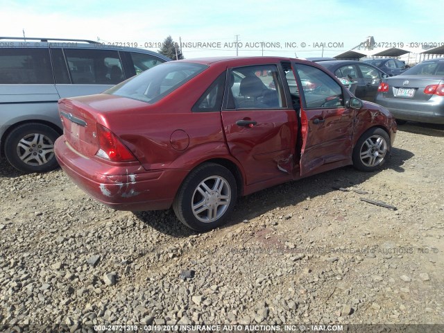 1FAFP34373W240620 - 2003 FORD FOCUS SE COMFORT/SE SPORT RED photo 4