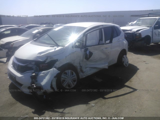 3HGGK5H46KM705979 - 2019 HONDA FIT LX WHITE photo 2