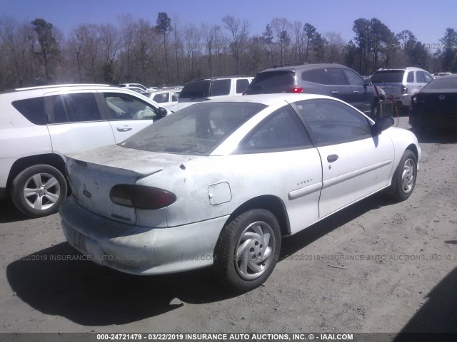 1G1JC1246WM119473 - 1998 CHEVROLET CAVALIER RS WHITE photo 4