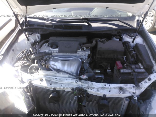 4T1BF1FK5HU359821 - 2017 TOYOTA CAMRY LE/XLE/SE/XSE WHITE photo 10