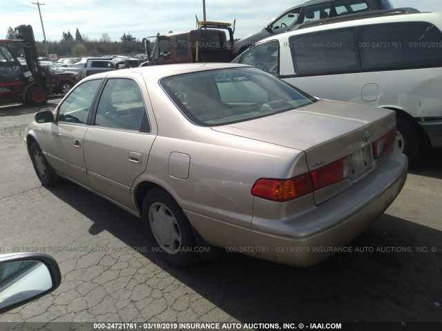 4T1BG22K2YU973430 - 2000 TOYOTA CAMRY CE/LE/XLE 金色 照片 3