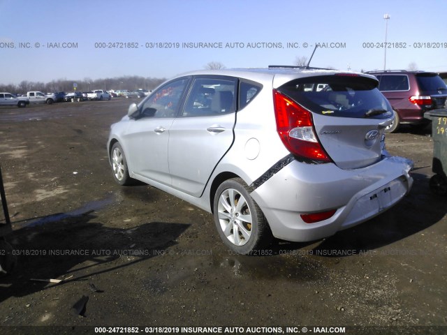 KMHCU5AE8CU015282 - 2012 HYUNDAI ACCENT GLS/GS/SE SILVER photo 3