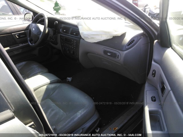 1FAFP55U62G121047 - 2002 FORD TAURUS SES GRAY photo 5