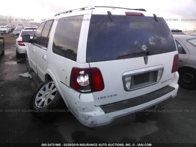 5LMFU28R33LJ08623 - 2003 LINCOLN NAVIGATOR 白色 照片 3