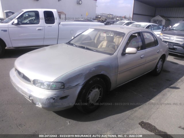 JNKAY21D3TM302663 - 1996 INFINITI J30 GOLD photo 2