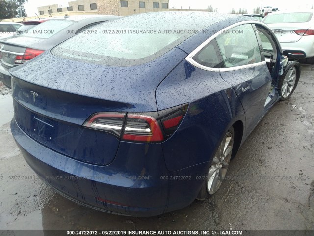 5YJ3E1EA1JF156072 - 2018 TESLA MODEL 3 BLUE photo 4