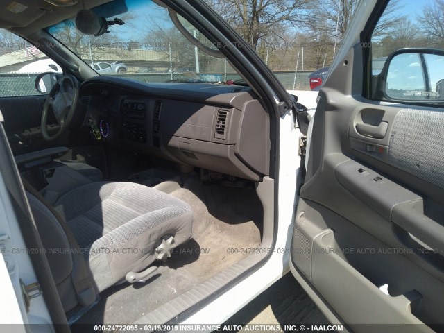 1B4HS48N62F115297 - 2002 DODGE DURANGO SLT WHITE photo 5