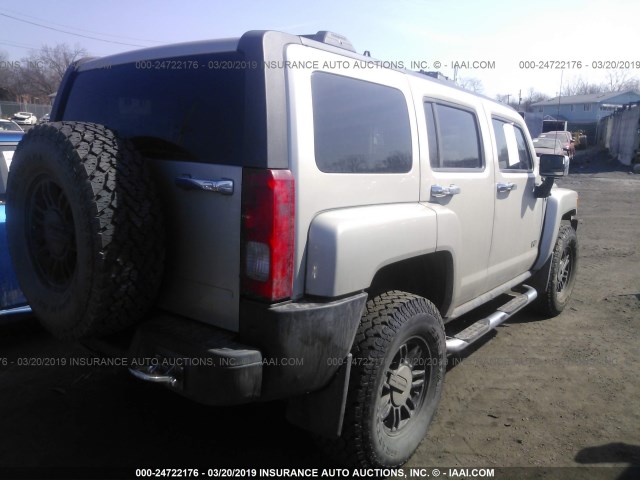 5GTDN136468228336 - 2006 HUMMER H3 GRAY photo 4