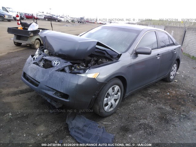 4T1BE46K79U804775 - 2009 TOYOTA CAMRY SE/LE/XLE GRAY photo 2