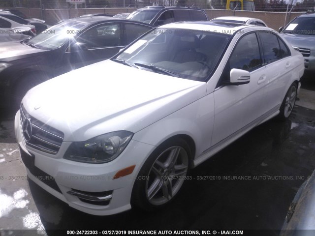 WDDGF4HB3ER305415 - 2014 MERCEDES-BENZ C 250 WHITE photo 2