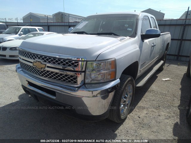 1GC2CVCGXBZ369999 - 2011 CHEVROLET SILVERADO C2500 HEAVY DUTY WHITE photo 2