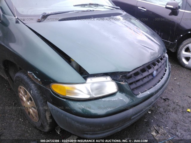 2P4FP2537XR206772 - 1999 PLYMOUTH VOYAGER GREEN photo 6