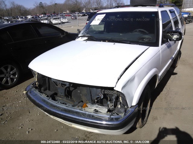 1GNCS13W0YK113175 - 2000 CHEVROLET BLAZER WHITE photo 6