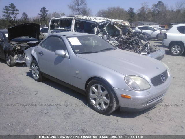 WDBKK47F0XF092611 - 1999 MERCEDES-BENZ SLK 230 KOMPRESSOR SILVER photo 1