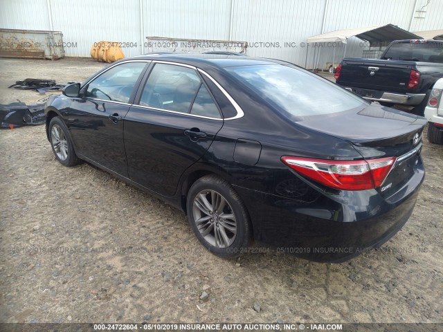 4T1BF1FK1HU306730 - 2017 TOYOTA CAMRY LE/XLE/SE/XSE BLACK photo 3
