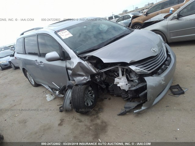 5TDYZ3DC0HS865476 - 2017 TOYOTA SIENNA XLE/LIMITED SILVER photo 1