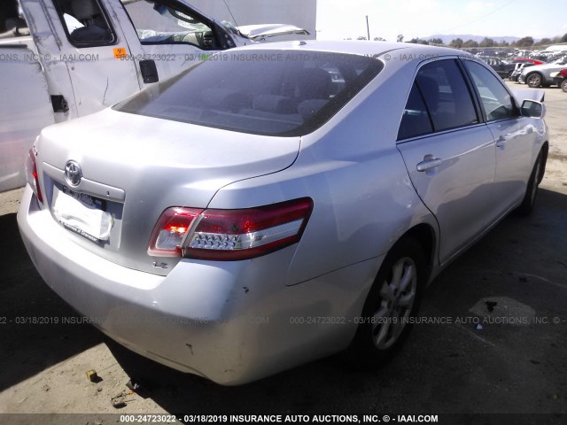 4T4BF3EK4BR102367 - 2011 TOYOTA CAMRY SE/LE/XLE SILVER photo 4