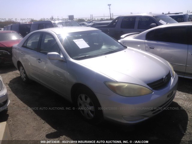 4T1BE32K33U120815 - 2003 TOYOTA CAMRY LE/XLE/SE SILVER photo 1