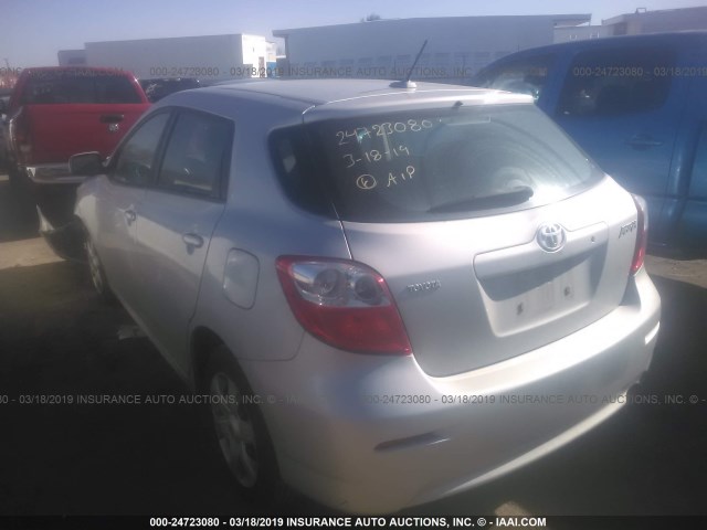 2T1KU40E29C027686 - 2009 TOYOTA COROLLA MATRIX  SILVER photo 3