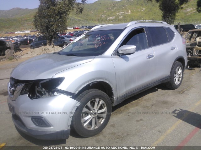 KNMAT2MT9FP582594 - 2015 NISSAN ROGUE S/SL/SV SILVER photo 2