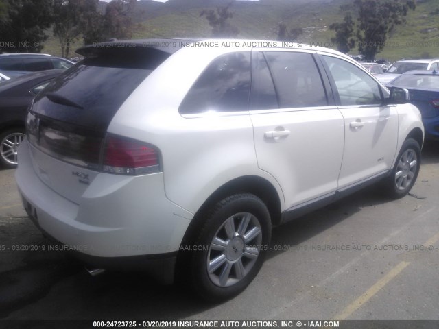 2LMDU88CX7BJ13644 - 2007 LINCOLN MKX WHITE photo 4