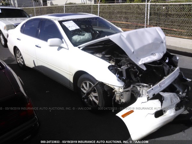 JTHBF30G520061111 - 2002 LEXUS ES 300 WHITE photo 1