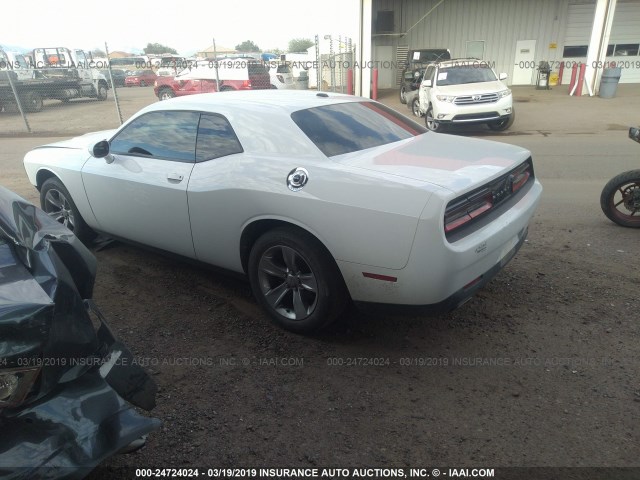 2C3CDZAG9FH775598 - 2015 DODGE CHALLENGER SXT WHITE photo 3