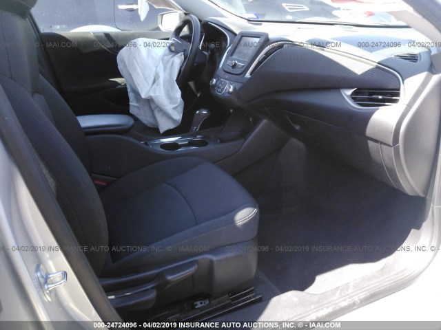 1G1ZB5ST7HF289319 - 2017 CHEVROLET MALIBU LS SILVER photo 5