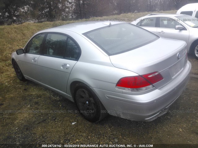 WBAHN83527DT67766 - 2007 BMW 750 SILVER photo 3