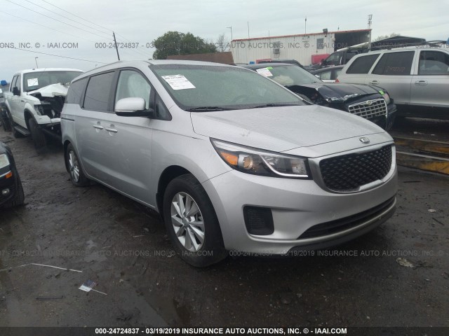 KNDMB5C13G6144274 - 2016 KIA SEDONA LX SILVER photo 1