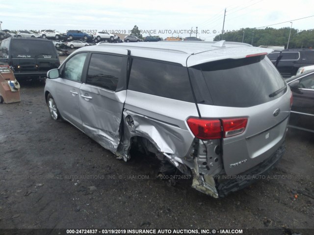 KNDMB5C13G6144274 - 2016 KIA SEDONA LX SILVER photo 6