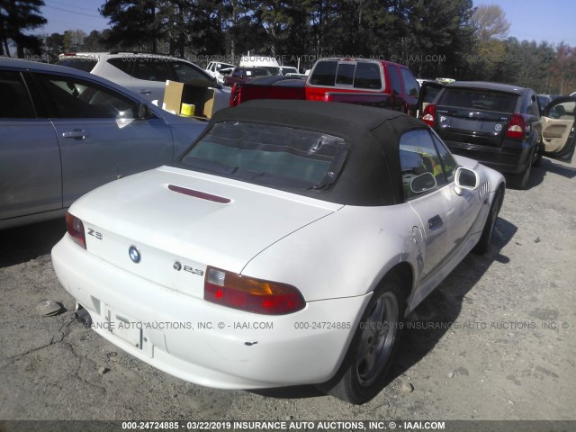 4USCH9331XLG00838 - 1999 BMW Z3 2.3 WHITE photo 4