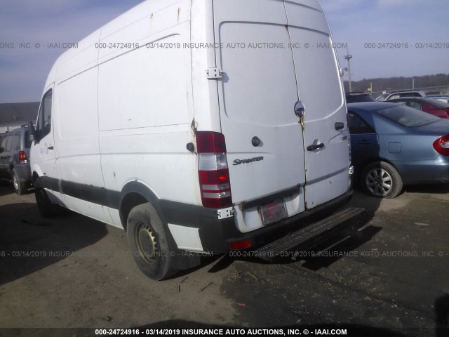 WDYPE745475180955 - 2007 FREIGHTLINER Sprinter 2500 WHITE photo 3