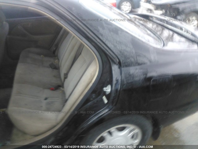 4T1BG22K31U070645 - 2001 TOYOTA CAMRY CE/LE/XLE 黑色 照片 8