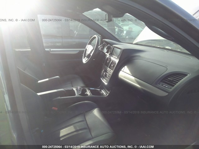 2C4RDGEG2KR510823 - 2019 DODGE GRAND CARAVAN  GRAY photo 5