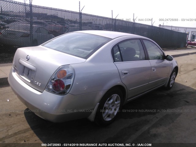 1N4AL11D93C250624 - 2003 NISSAN ALTIMA S/SL SILVER photo 4