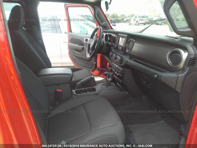 1C4HJXDN0KW562043 - 2019 JEEP 4 DOOR  RED photo 5