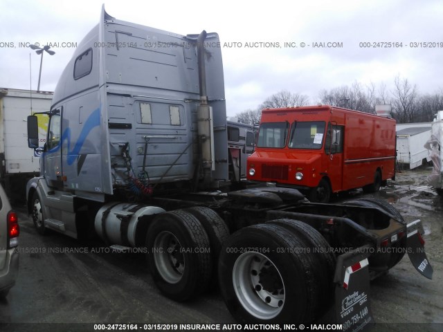 4V4NC9GHX7N446431 - 2007 VOLVO VN GRAY photo 3