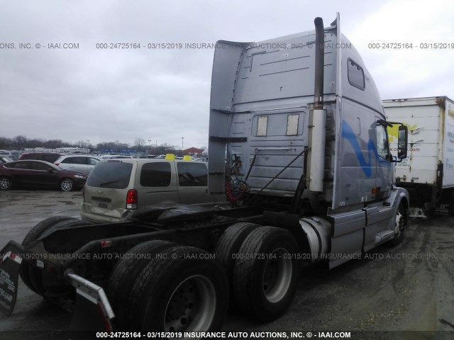 4V4NC9GHX7N446431 - 2007 VOLVO VN GRAY photo 4