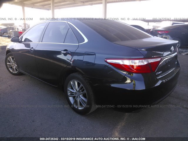 4T1BF1FK7GU553197 - 2016 TOYOTA CAMRY LE/XLE/SE/XSE BLACK photo 3