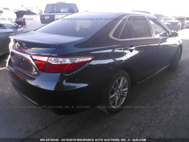 4T1BF1FK7GU553197 - 2016 TOYOTA CAMRY LE/XLE/SE/XSE BLACK photo 4