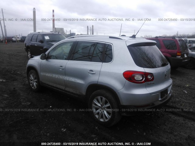 WVGBV75N19W513478 - 2009 VOLKSWAGEN TIGUAN SE/SEL SILVER photo 3