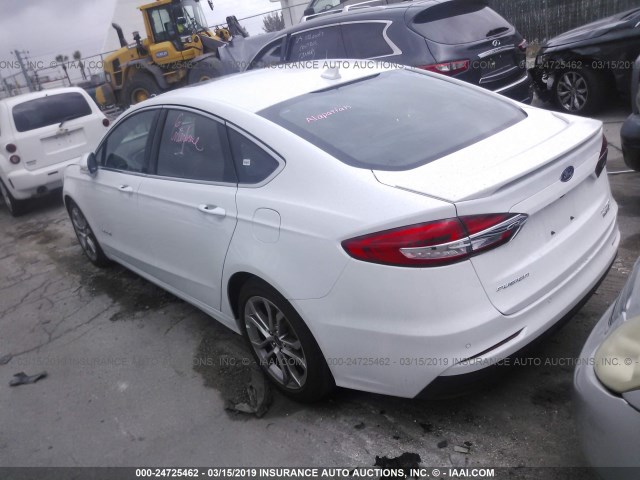 3FA6P0RU3KR138779 - 2019 FORD FUSION HYBRID WHITE photo 3