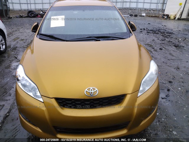 2T1KU40EX9C034983 - 2009 TOYOTA COROLLA MATRIX  GOLD photo 6