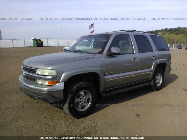 1GNEC13Z32R250030 - 2002 CHEVROLET TAHOE SILVER photo 2