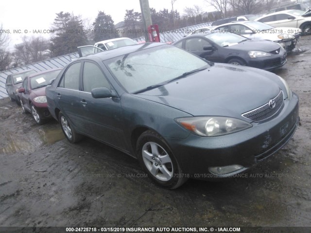 4T1BE32KX3U700059 - 2003 TOYOTA CAMRY LE/XLE/SE GREEN photo 1