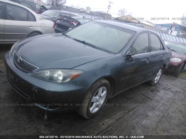 4T1BE32KX3U700059 - 2003 TOYOTA CAMRY LE/XLE/SE GREEN photo 2