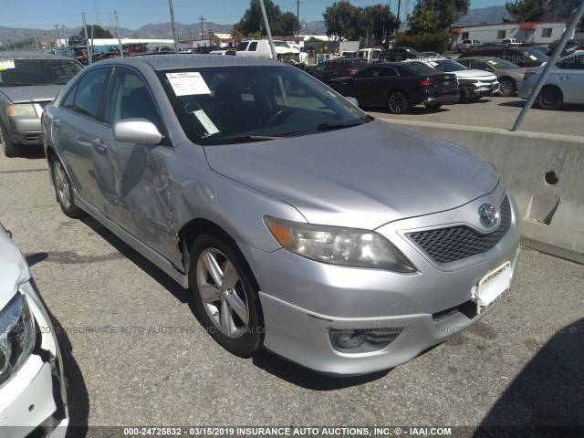 4T1BF3EK0BU609261 - 2011 TOYOTA CAMRY SE/LE/XLE 银色 照片 1