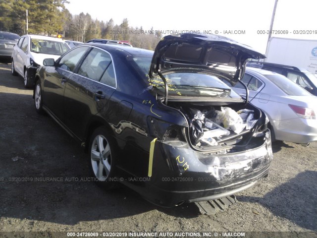 4T1BF3EK4BU704776 - 2011 TOYOTA CAMRY SE/LE/XLE BLACK photo 3