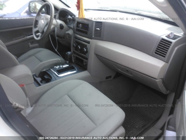 1J4GS48K26C215998 - 2006 JEEP GRAND CHEROKEE LAREDO/COLUMBIA/FREEDOM 白色 照片 5